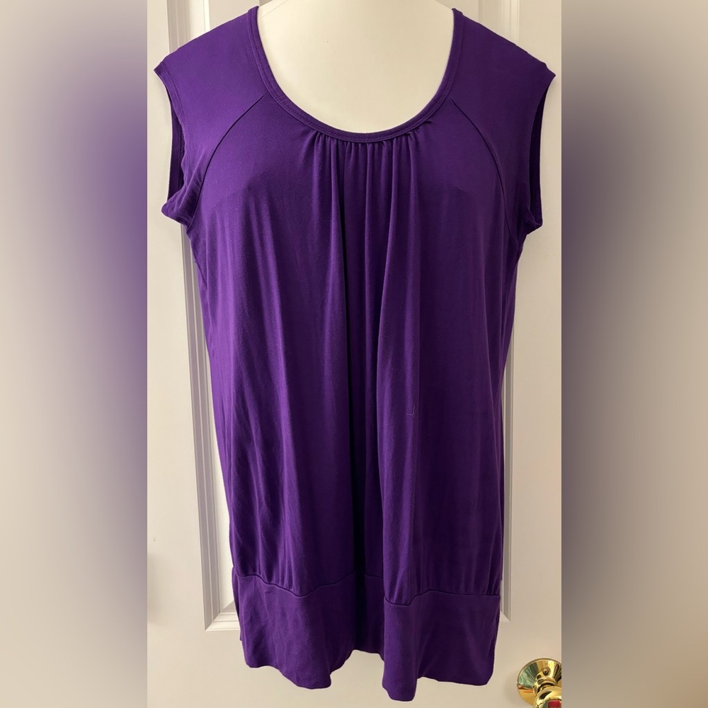 Lock & Love sz XL Top, purple cap sleeve w/ band at hem, jersey fabric EUC